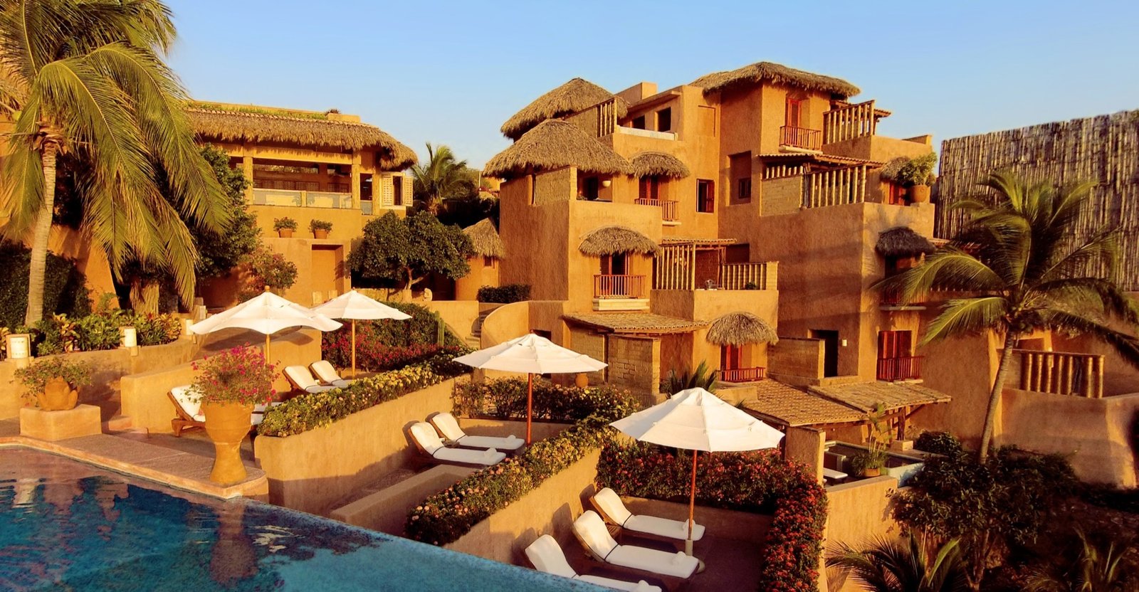 Espacios para bodas en La Casa Que Canta — Zihuatanejo, Guerrero