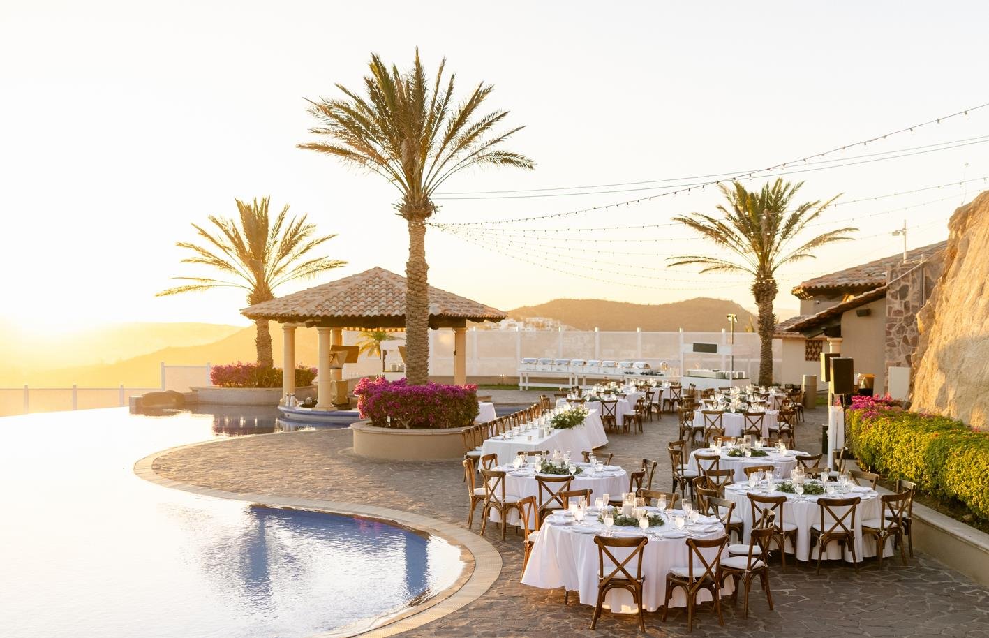 Vista del venue Pueblo Bonito Sunset Beach Resort & Spa en Cabo San Lucas