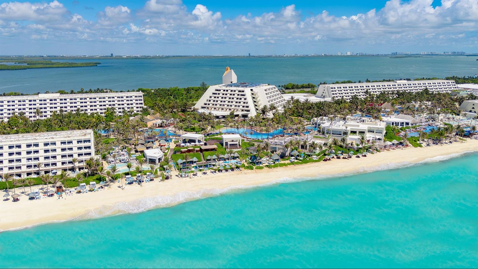 Boda en The Grand Oasis Cancun, Cancun, Quintana Roo